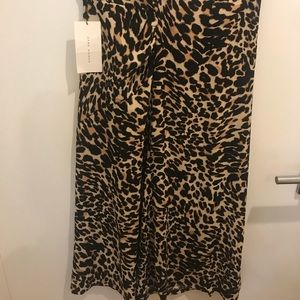 NEW w/ TAGS: Zara leopard skirt